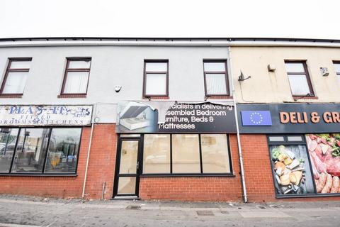 Shop to rent, Darlington Street, Wigan, WN1 1DL