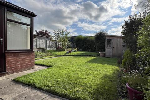 2 bedroom bungalow for sale, Oswestry Road, Ellesmere.