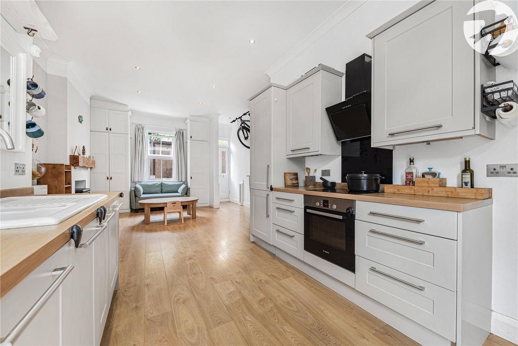 Kitchen/Lounge