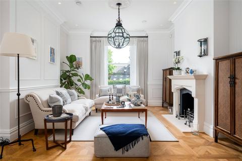 38 Ridgway, London, SW19 4QW