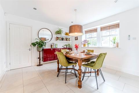 4 bedroom end of terrace house for sale, Clattergate House, London Lane, Rawdon, Leeds, West Yorkshire