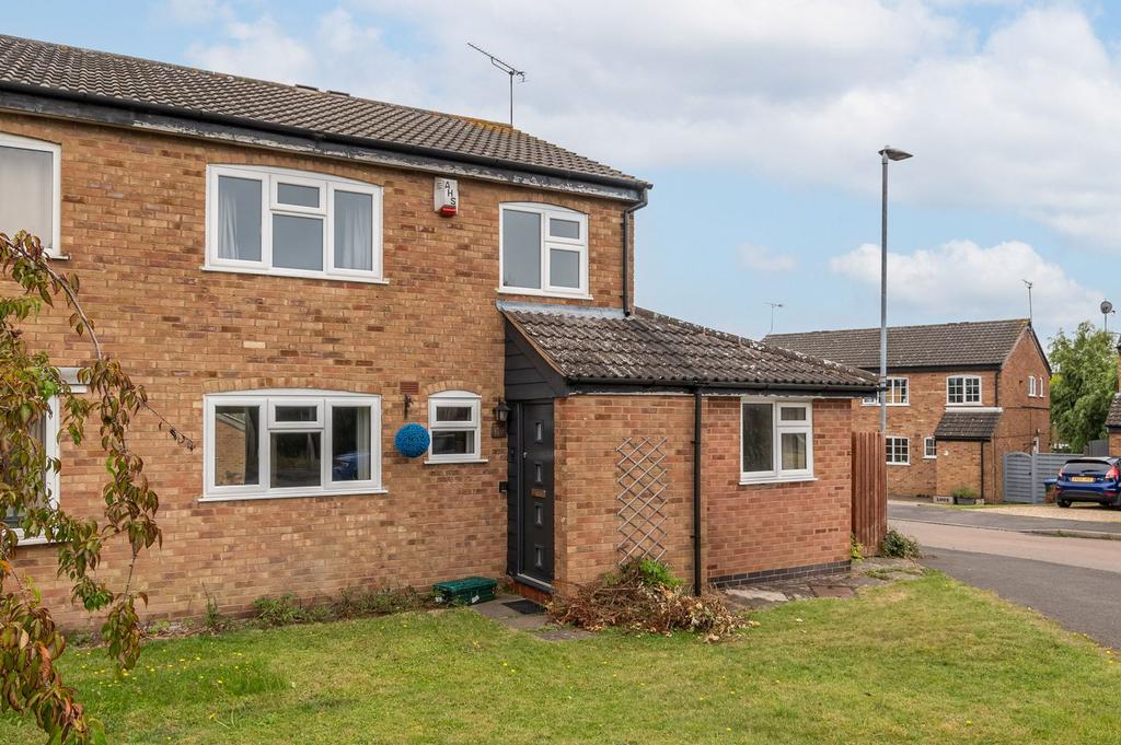 Gladstone Street, Kibworth Beauchamp LE8 3 bed semidetached house for