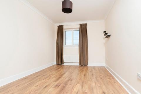 2 bedroom flat to rent, 1739L – St Clair Road, Edinburgh, EH6 8JY