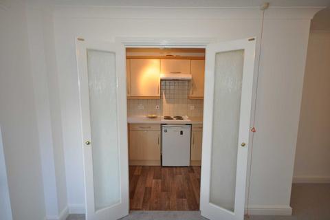 1 bedroom flat for sale, Churchill Court, Kelham Gardens