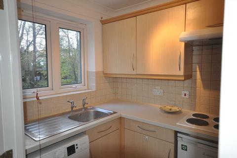 1 bedroom flat for sale, Churchill Court, Kelham Gardens