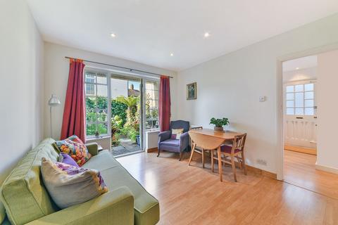 2a Grove Close, Kingston Upon Thames, KT1 2SS