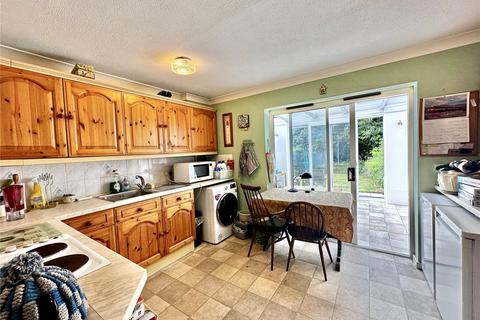 14 Blackthorn Close, Pennington, Lymington, SO41 8AY