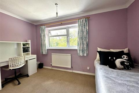 14 Blackthorn Close, Pennington, Lymington, SO41 8AY