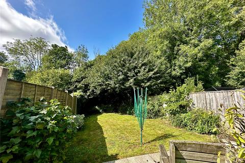 14 Blackthorn Close, Pennington, Lymington, SO41 8AY