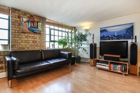 2 bedroom apartment to rent, Merchant Court, Wapping Wall, London, E1W