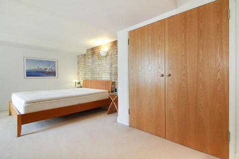 2 bedroom apartment to rent, Merchant Court, Wapping Wall, London, E1W