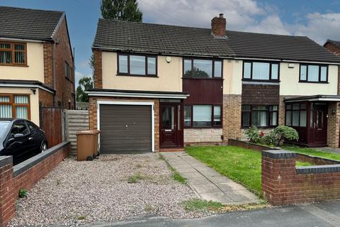 3 bedroom semi-detached house for sale, Sandringham Avenue, Willenhall