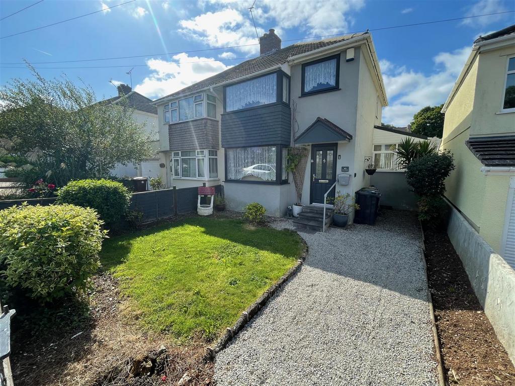 Broomfield Drive, Plymouth PL9 3 bed semidetached house for sale £