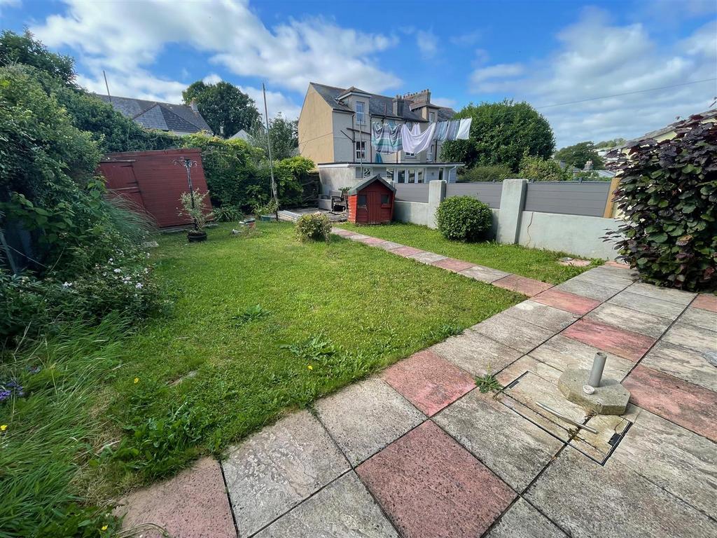 Broomfield Drive, Plymouth PL9 3 bed semidetached house for sale £