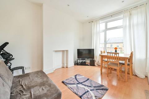 2 bedroom flat for sale, George Lane, Hither Green, London, SE13