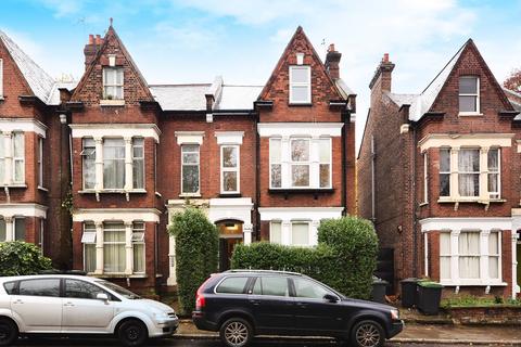 Studio to rent, Archway Road, Highgate, London, N6