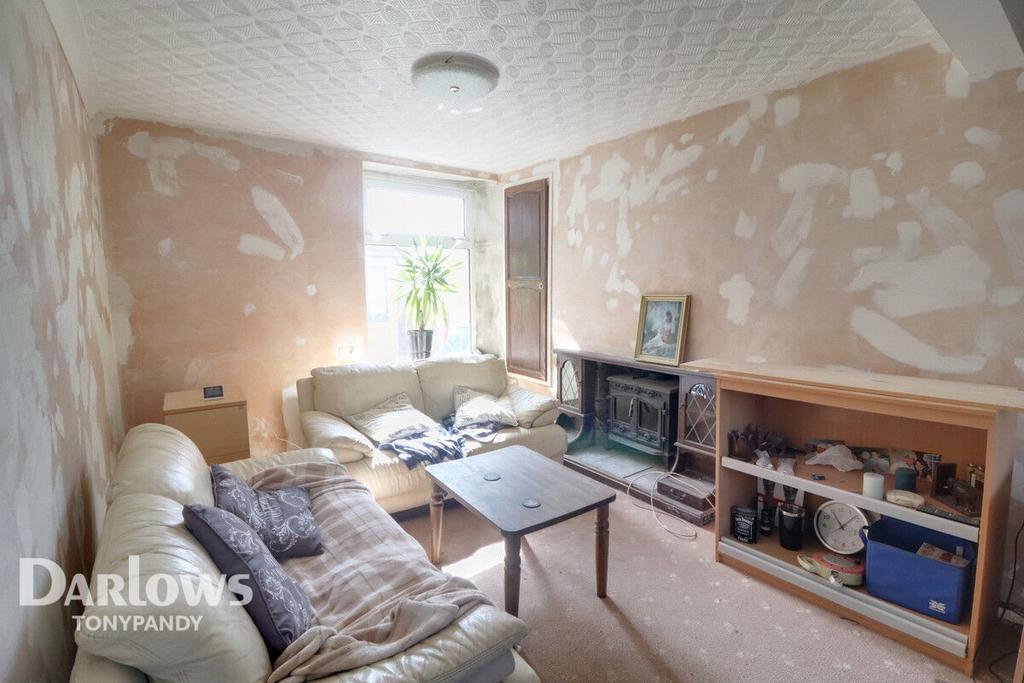 Tonypandy CF40 2 3 bed end of terrace house for sale £100,000