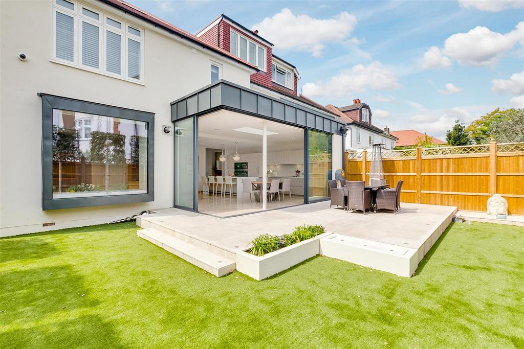 Staveley Road, W4 - FOR SALE