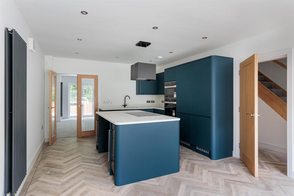 Kitchen/Dining Area