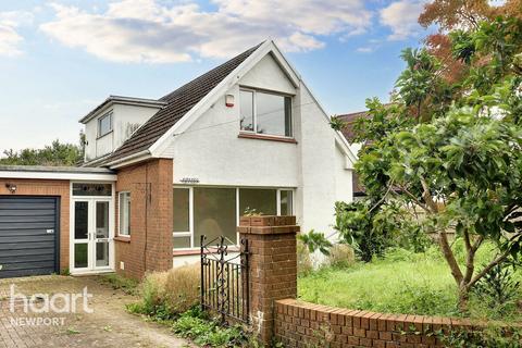 3 bedroom detached house for sale, Church Close, Newport