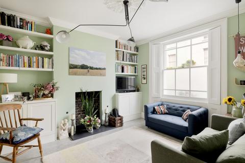 12 Falkland Road, London, NW5 2PT