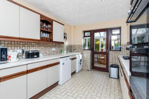 3 bedroom detached bungalow for sale, West Park Road, St. Helens, WA10