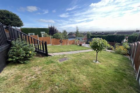 4 bedroom detached house for sale, Field Lane, Burton Upon Trent DE13