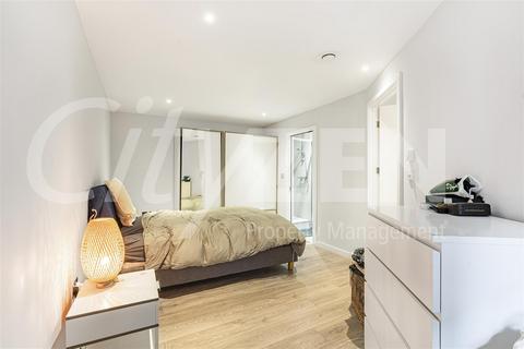 2 bedroom flat to rent, Cooper Building, 36 Wharf Road, London N1