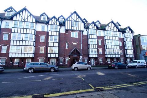 2 bedroom flat to rent, Southside, 260-280 Leigh Road, Leigh-On-Sea