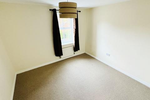 3 bedroom apartment to rent, Stokesay Walk, West Bridgford NG2