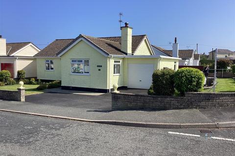 3 bedroom detached bungalow for sale, Craig Y Don Estate, Benllech, Tyn-Y-Gongl