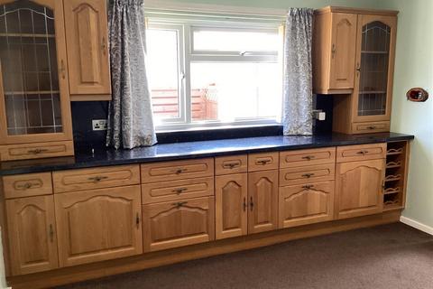 3 bedroom detached bungalow for sale, Craig Y Don Estate, Benllech, Tyn-Y-Gongl