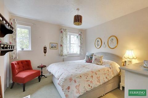 2 The Spires, Lydney, GL15 5QX
