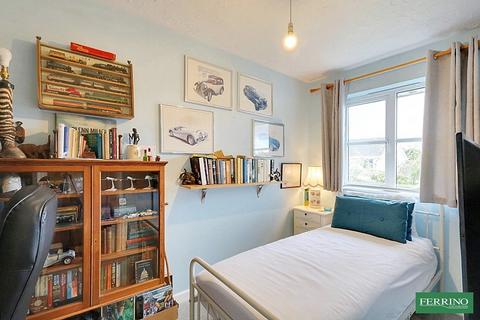 2 The Spires, Lydney, GL15 5QX