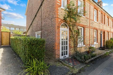 3 bedroom end of terrace house for sale, Norbury Road, Reigate RH2