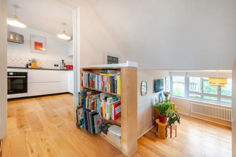 1 bedroom flat for sale, Bredinghurst, Overhill Road, East Dulwich, SE22