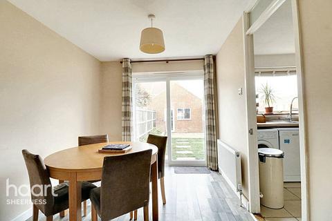 3 bedroom end of terrace house for sale, St James Close, Warden Bay