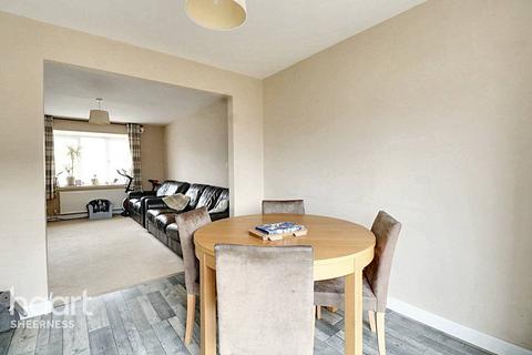 3 bedroom end of terrace house for sale, St James Close, Warden Bay