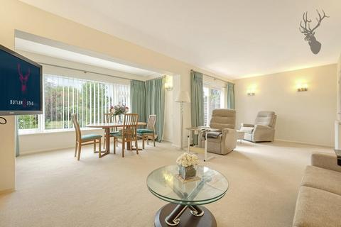 17 Hill Road, Theydon Bois, Epping, CM16 7LX