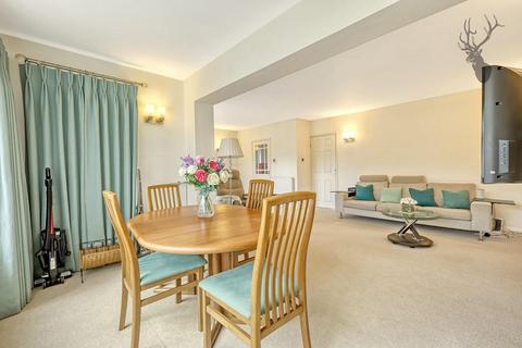 17 Hill Road, Theydon Bois, Epping, CM16 7LX