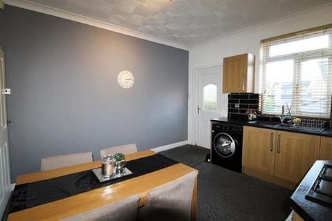 2 bedroom end of terrace house to rent, Main Street, Rawmarsh, Rotherham