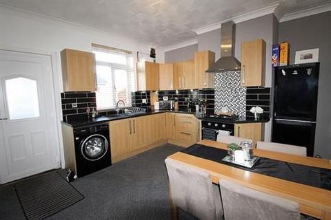 2 bedroom end of terrace house to rent, Main Street, Rawmarsh, Rotherham