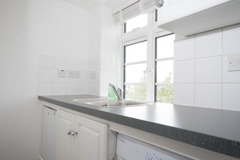 Studio to rent, Langham Court, Wyke Road, London, SW20