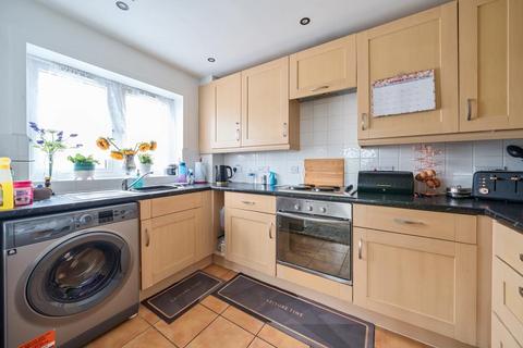 2 bedroom flat for sale, Burnham,  Berkshire,  SL1