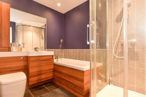 8a Constitution Hill, Gravesend, DA12 1JT