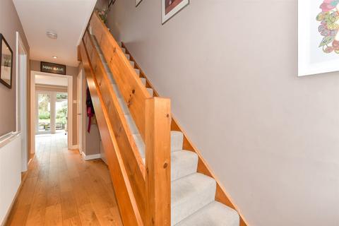 8a Constitution Hill, Gravesend, DA12 1JT