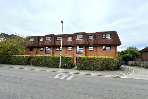 2 bedroom apartment for sale, Albert Street, Fleet GU51