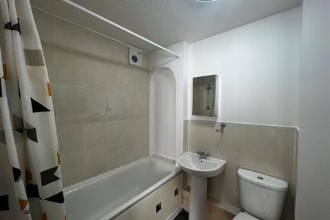 1 bedroom flat to rent, Hunters Gate, Watford WD25