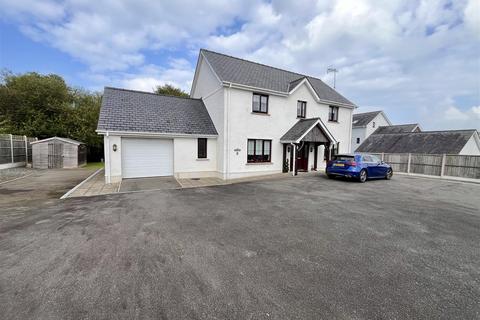 3 bedroom detached house for sale, Cysgod Y Gaer, Cribyn, Lampeter