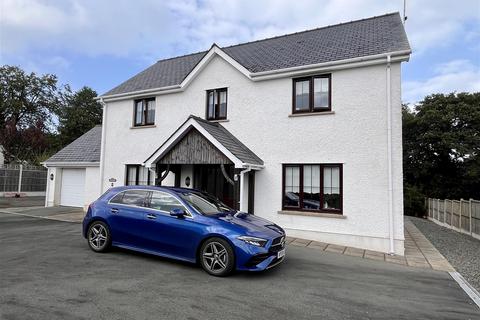 3 bedroom detached house for sale, Cysgod Y Gaer, Cribyn, Lampeter